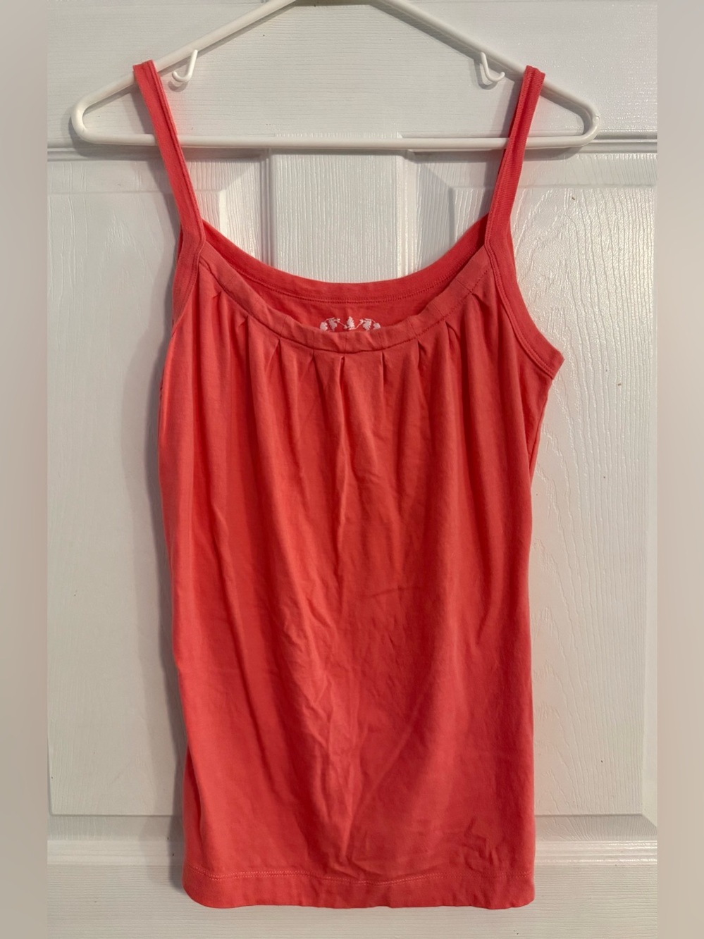 Woman’s Everyday Coral Camisole Tank Top Size M
